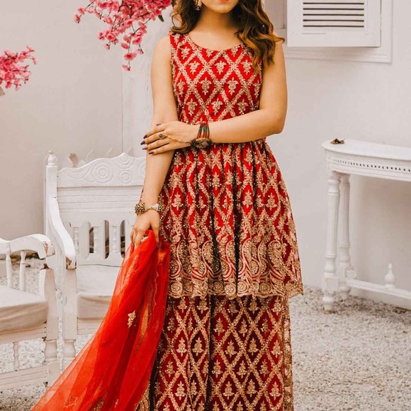 Pakistani Designer Outfit - Gul-e-rana - Picture 1 of 6